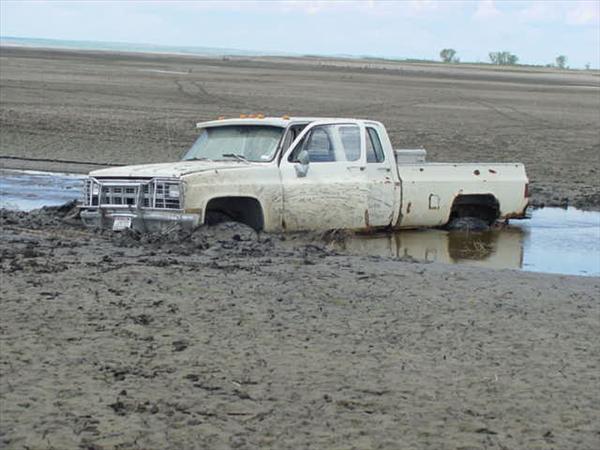 stuckmud0001